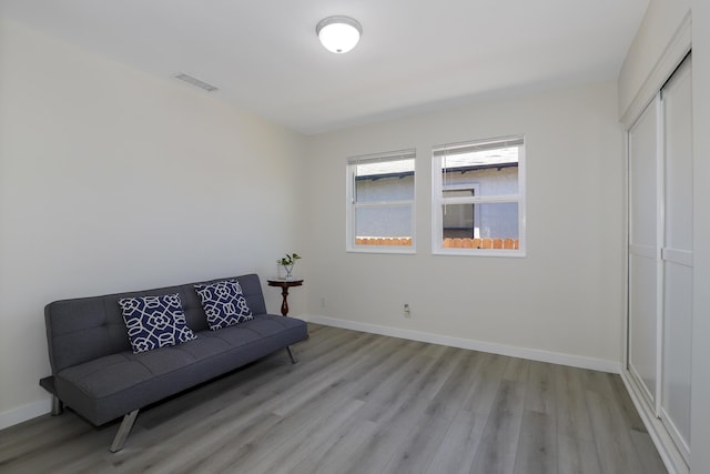 300 W W Ave J9, Lancaster, CA 93534 - sitting room with light wood-style floors