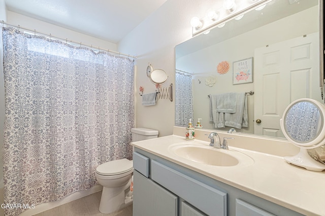 43840 Bobby Jones Dr Apt 22, Lancaster, CA 93536 - bathroom with vanity and curtained shower