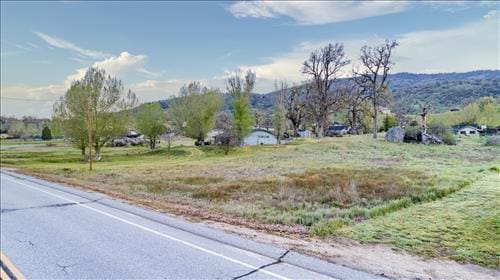 Listing photo 2 for 29021 N Lower Valley Rd, Tehachapi CA 93561