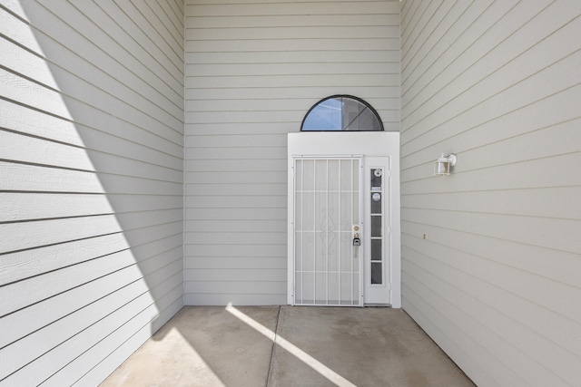 view of property entrance