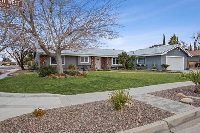 ranch-style house featuring a garage