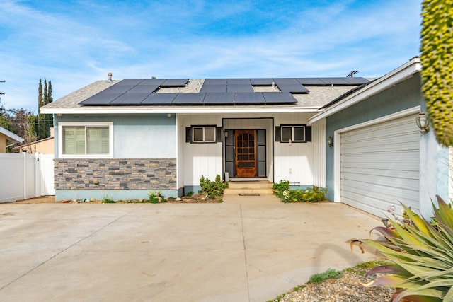 view of front of house with a garage