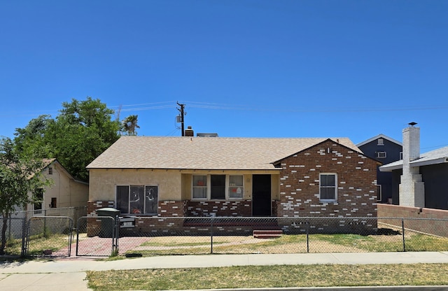 view of front of property