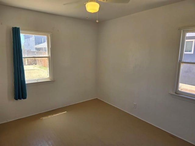 empty room featuring ceiling fan