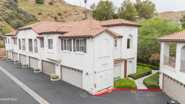27951 Avalon Dr, Santa Clarita, CA 91351 - photo 1