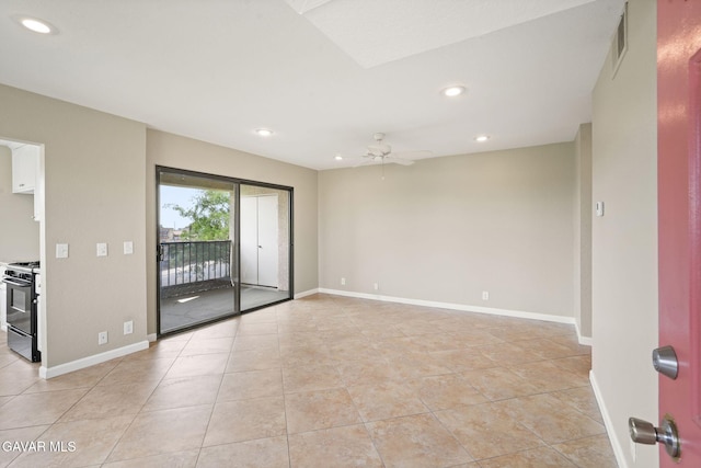 2554 Olive Dr Apt 38, Palmdale, CA 93550 - photo 10