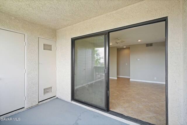 2554 Olive Dr Apt 38, Palmdale, CA 93550 - photo 13