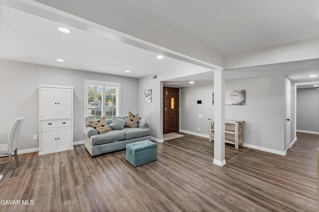 1723 Staffordshire Dr, Lancaster, CA 93534 - photo 8