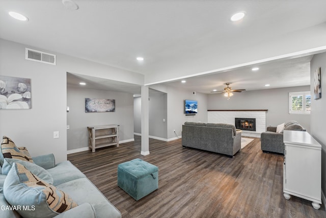 1723 Staffordshire Dr, Lancaster, CA 93534 - photo 9