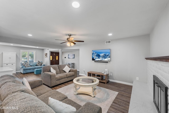 1723 Staffordshire Dr, Lancaster, CA 93534 - photo 13