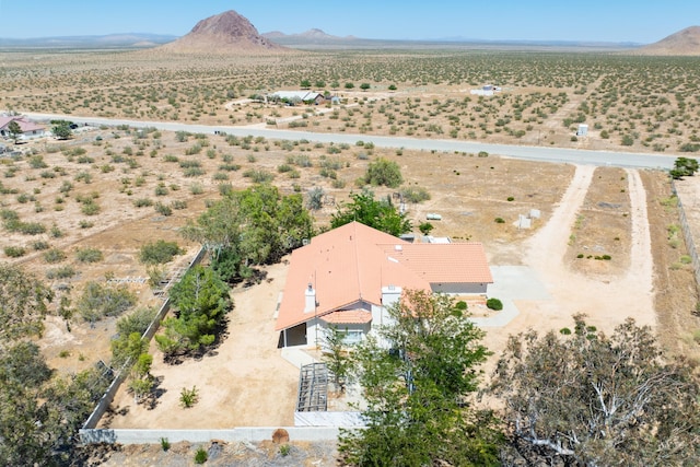 bird's eye view with a mountain view