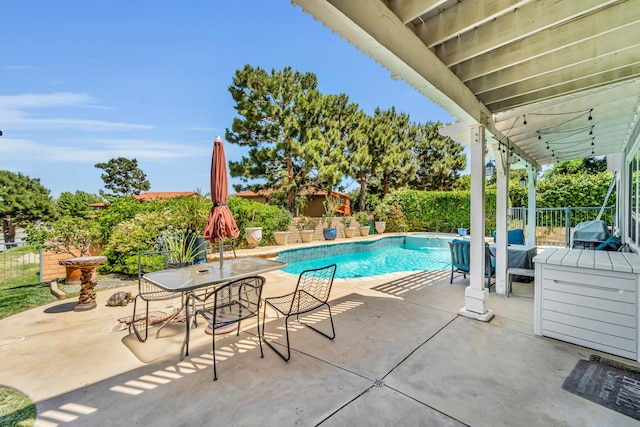 38360 Wakefield Pl, Palmdale, CA 93551 - view of swimming pool featuring a patio