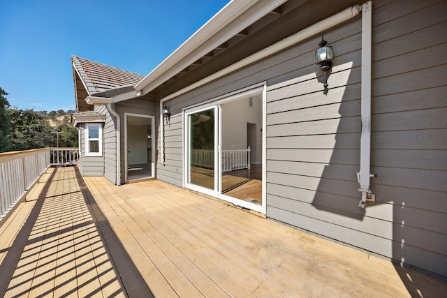 24500 Deertrail Dr, Tehachapi, CA 93561 - view of wooden terrace