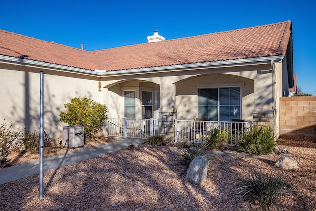 exterior space featuring a porch