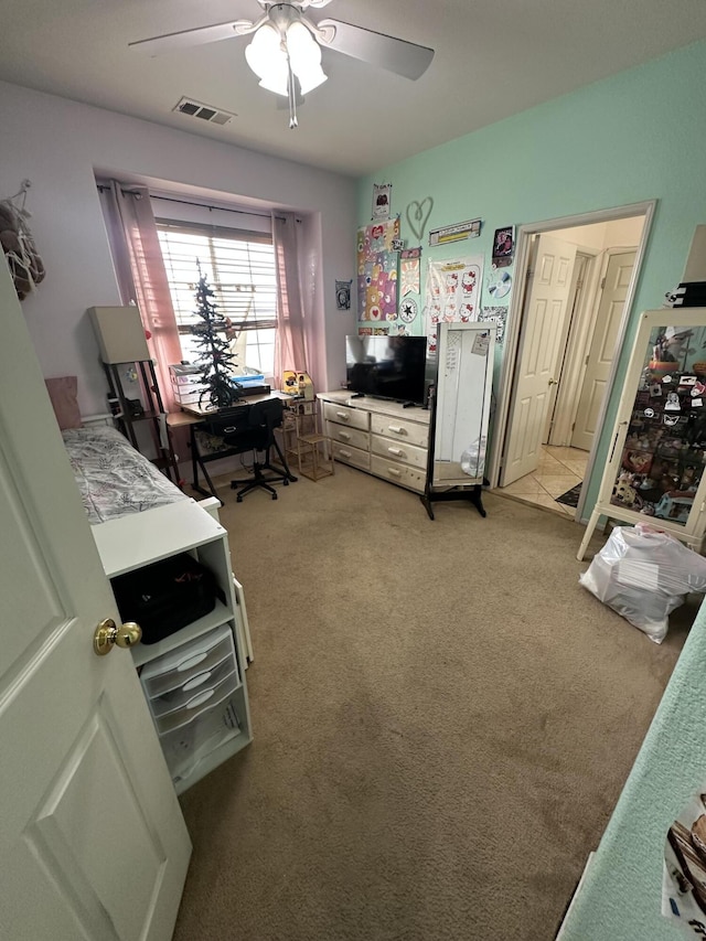 bedroom with carpet and ceiling fan