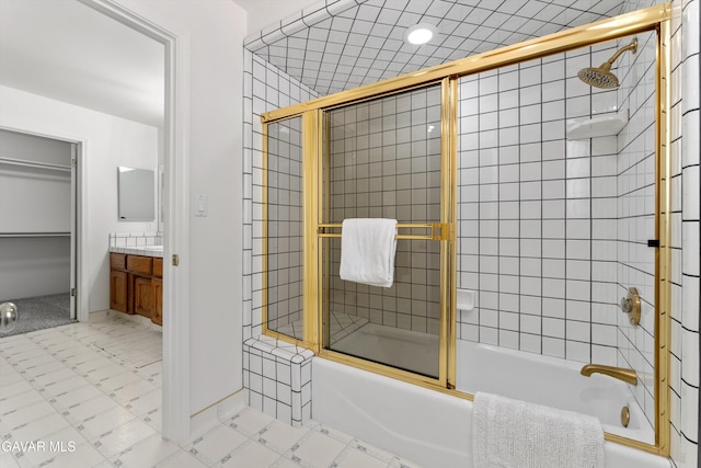 22401 Citation St, Tehachapi, CA 93561 - full bath featuring bath / shower combo with glass door and vanity