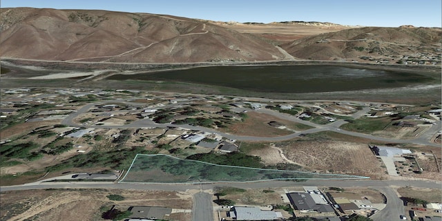 Rimford Dr, Lake Elizabeth, CA 93532