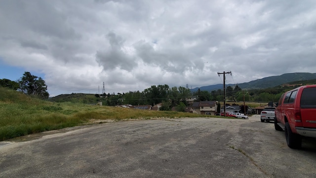 Cutwood Rd, Lake Elizabeth, CA 93532