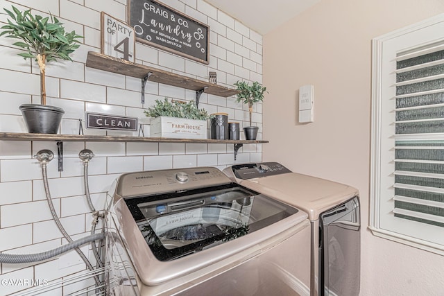 42725 Deer Walk Rd, Lake Hughes, CA 93532 - washroom with washing machine and clothes dryer