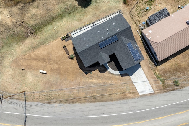 aerial view of property and surrounding area