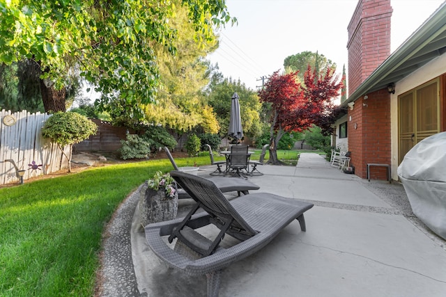 2600 Aland St, Lancaster, CA 93536 - view of patio / terrace with outdoor dining space