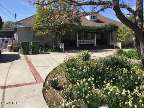 5827 Corbin Ave, Tarzana, CA 91356 - photo 2