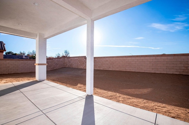 40127 Pevero Ct, Palmdale, CA 93551 - fenced backyard with a patio
