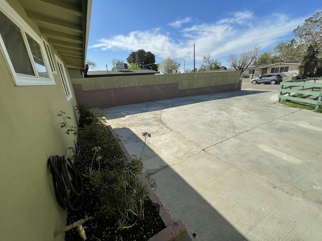 2010 W Lumber St, Lancaster, CA 93536 - view of patio with fence