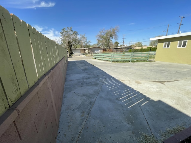 2010 W Lumber St, Lancaster, CA 93536 - exterior view of fence
