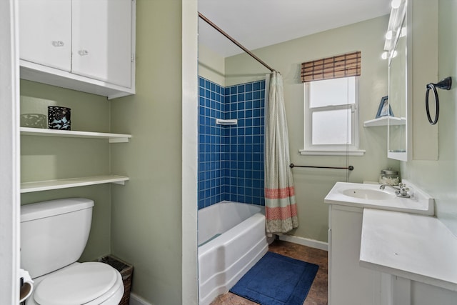 206 Brentwood Dr, Tehachapi, CA 93561 - full bathroom with toilet, shower / bath combo with shower curtain, vanity, and baseboards