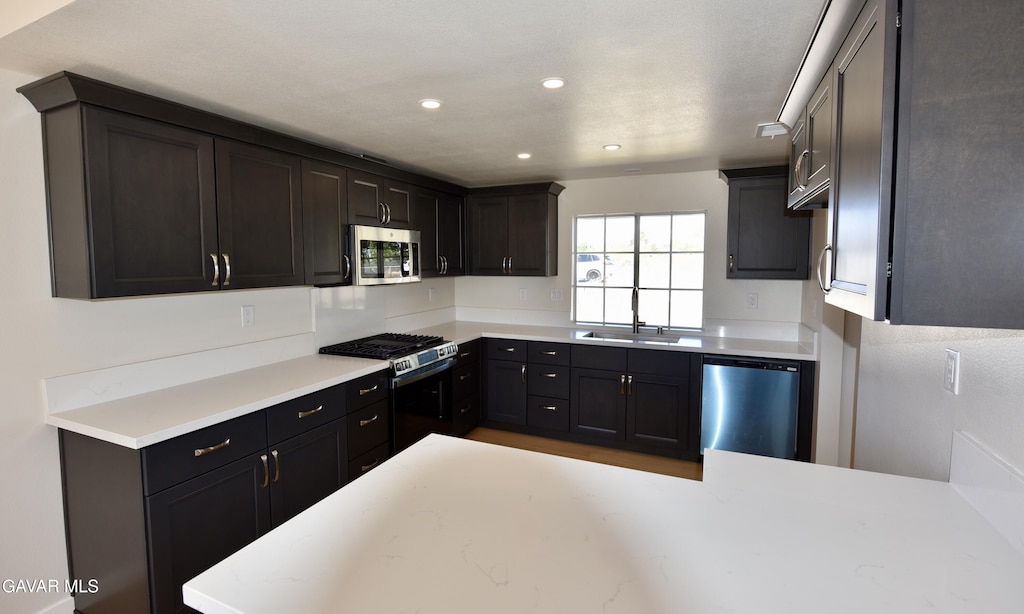 40557 E 168th St, Lake Los Angeles, CA 93535 - photo 2