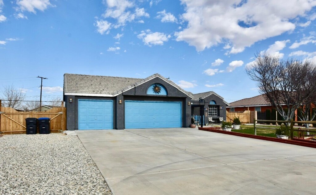 21760 Hacienda Blvd, California City, CA 93505 - photo 1