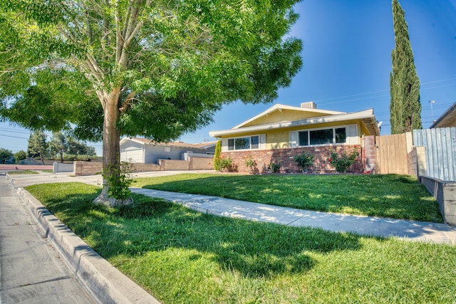 45209 Lorimer Ave, Lancaster, CA 93534 - ranch-style home with brick siding