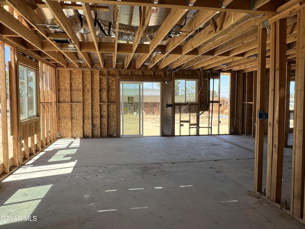 7601 Xavier Ave, California City, CA 93505 - photo 2