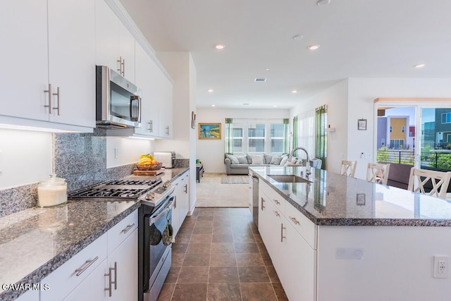 27504 Illumination Ct, Valencia, CA 91381 - photo 9