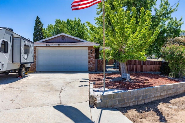21104 Hillcrest Ct, Tehachapi, CA 93561 - view of front of home with brick siding