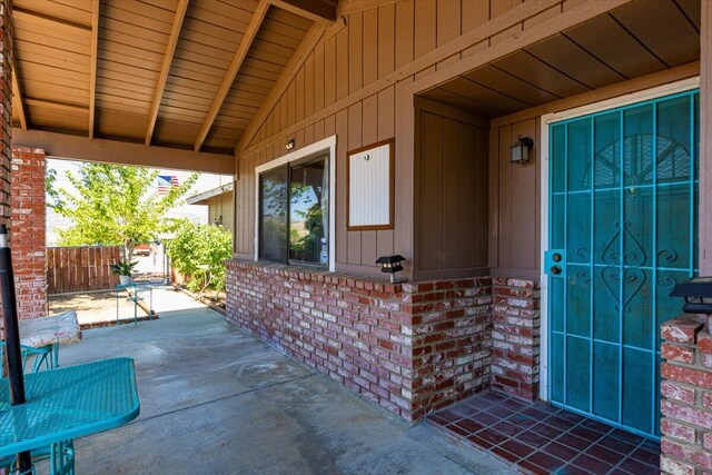 21104 Hillcrest Ct, Tehachapi, CA 93561 - view of patio