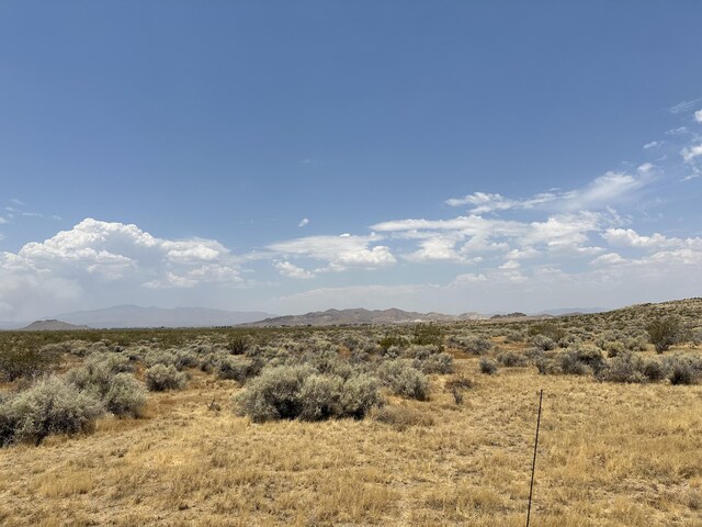 W 40th St W, Rosamond, CA 93560