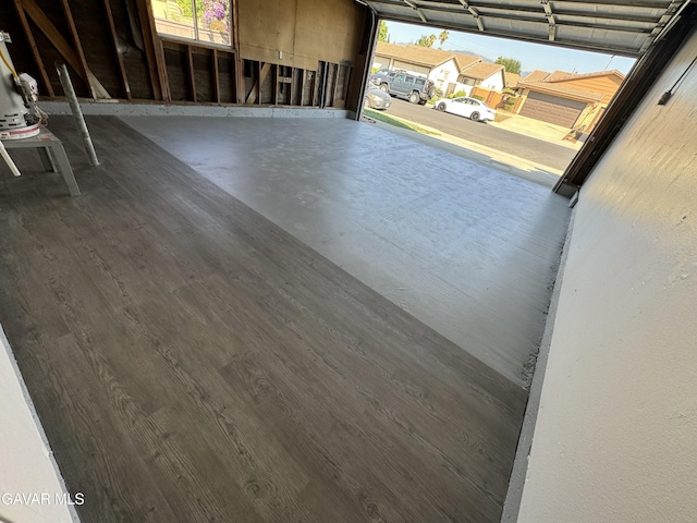 25561 Alicante Dr, Santa Clarita, CA 91355 - view of garage