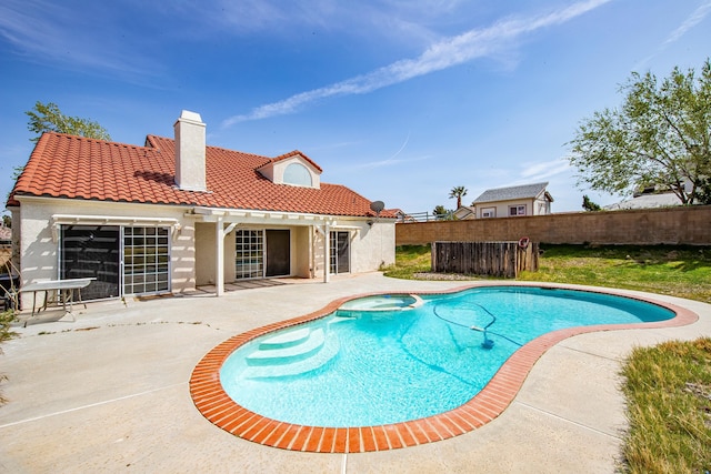 42443 Surrey Ct, Quartz Hill, CA 93536 - view of swimming pool featuring a fenced backyard, a patio, and a pool with connected hot tub