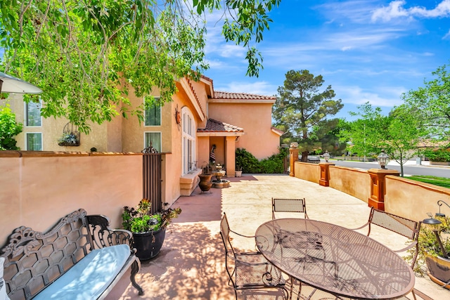 39884 Golfers Dr, Palmdale, CA 93551 - view of patio featuring outdoor dining space