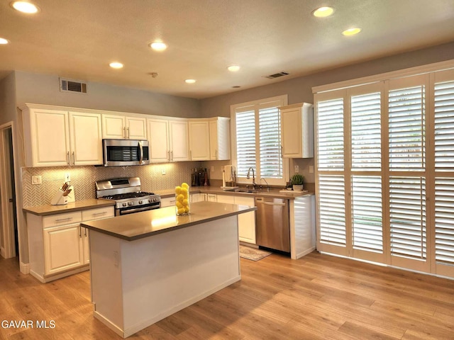 26523 Starling Ct, Canyon Country, CA 91387 - photo 16