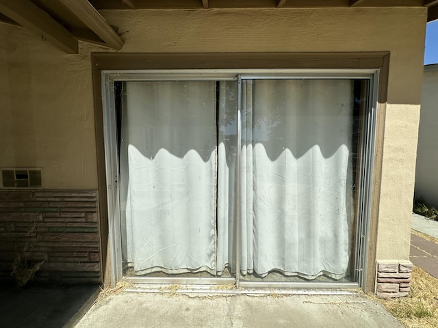 19 E 21st St, Tracy, CA 95376 - exterior view of stucco siding