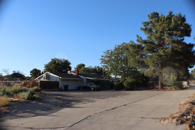 view of front facade featuring a garage