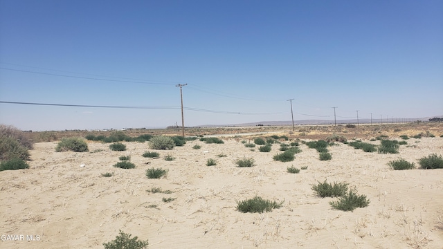 80 E 80th St, Lancaster, CA 93535