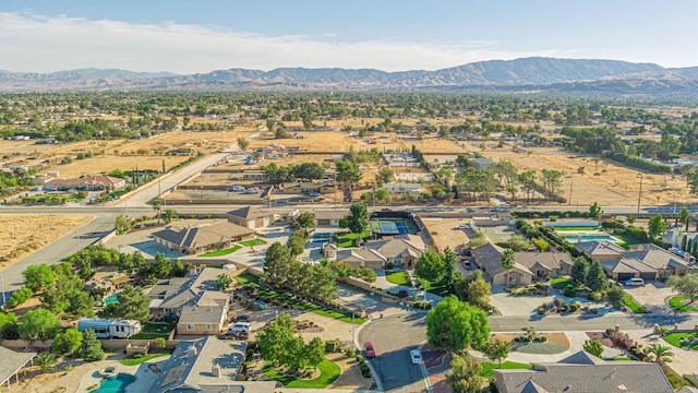 bird's eye view featuring a mountain view