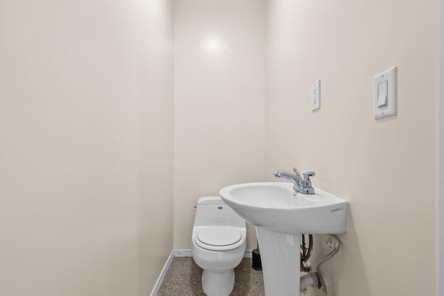 13113 Johnson Rd, Lake Hughes, CA 93532 - bathroom featuring toilet