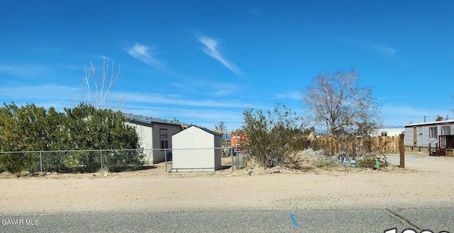 4230 W Ward Ave, Ridgecrest, CA 93555 - photo 2