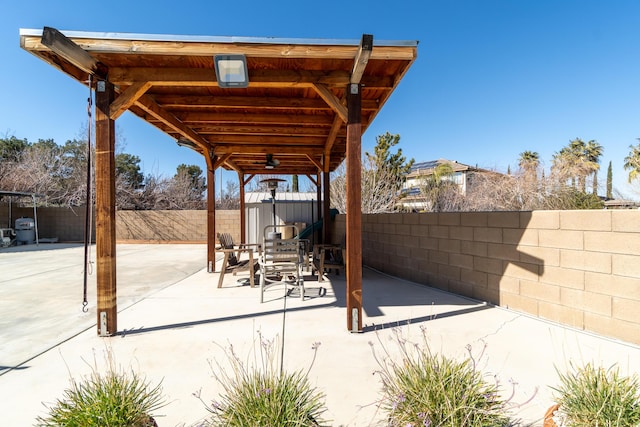 40947 Ridgegate Ln, Palmdale, CA 93551 - view of patio / terrace featuring a storage shed, a fenced backyard, and an outdoor structure