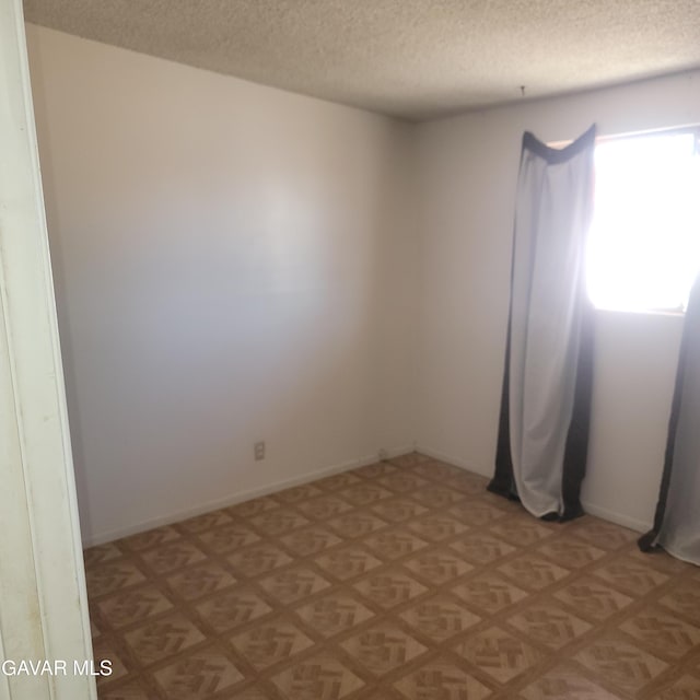 8150 Evergreen Ave, California City, CA 93505 - photo 18